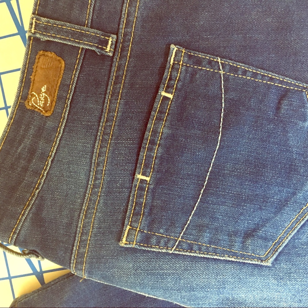 Paige canyon bootcut denim jeans euc timeless